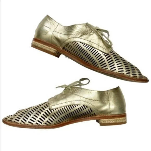Matt Bernson Gold Metallic Oxfords size 9.5 - Picture 1 of 9